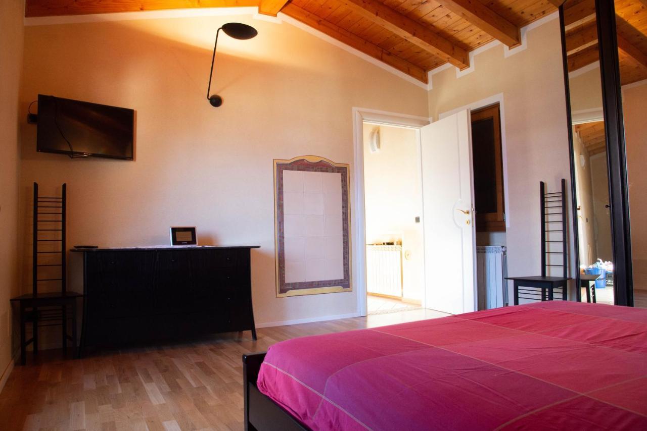 Guesthouse "Villa Tamas" Limone sul Garda Exterior foto