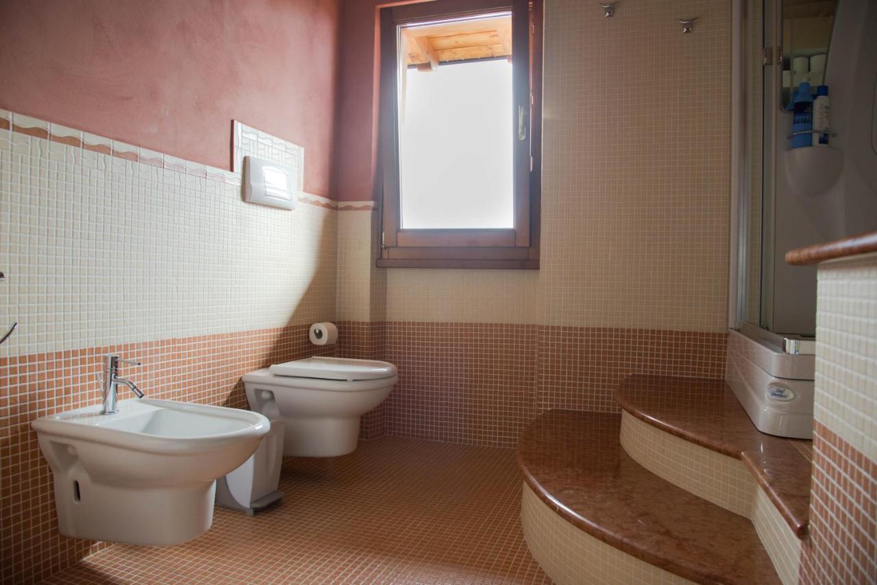 Guesthouse "Villa Tamas" Limone sul Garda Exterior foto