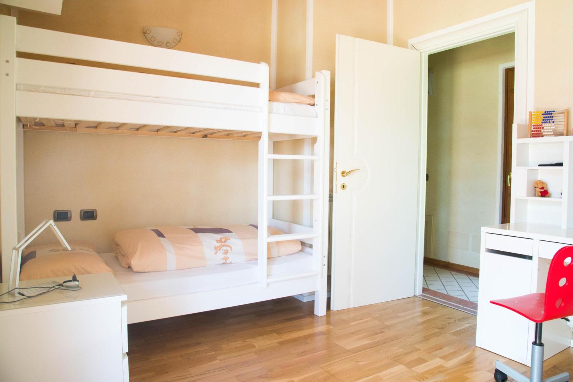 Guesthouse "Villa Tamas" Limone sul Garda Exterior foto